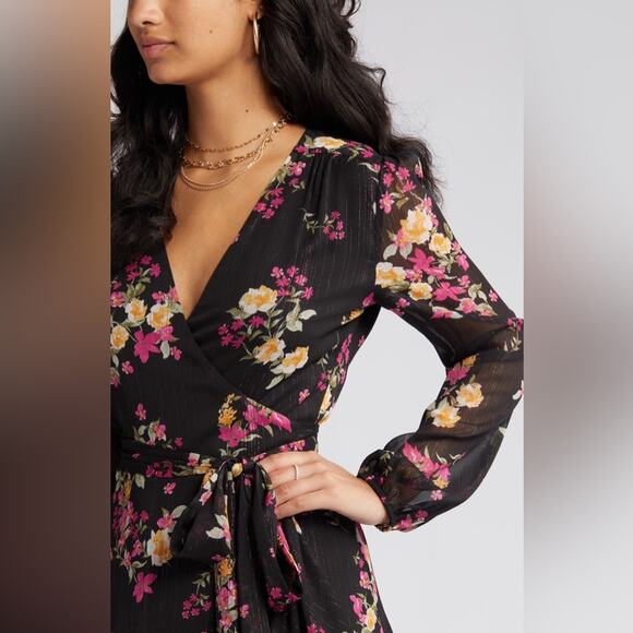 NWT WAYF Meryl Floral Wrap Dress Size XS - Picture 4 of 10